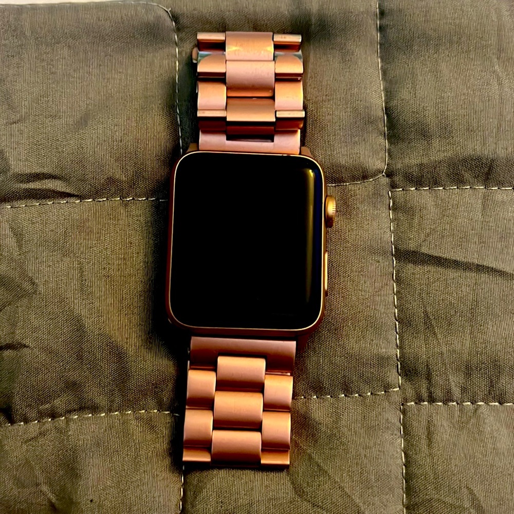 Apple series 3 watch